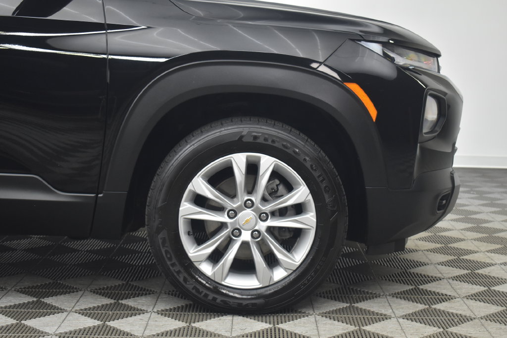 Used 2023 Chevrolet TrailBlazer LS AWD/4WD image 24