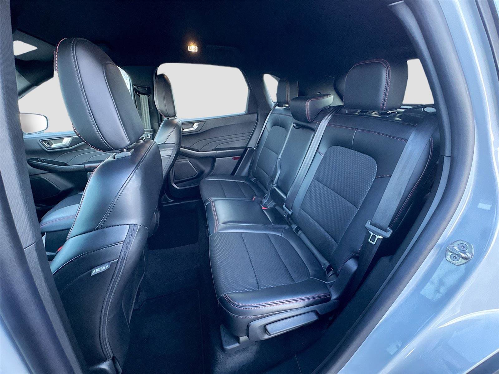 Used 2025 Ford Escape ST-Line Select image 23