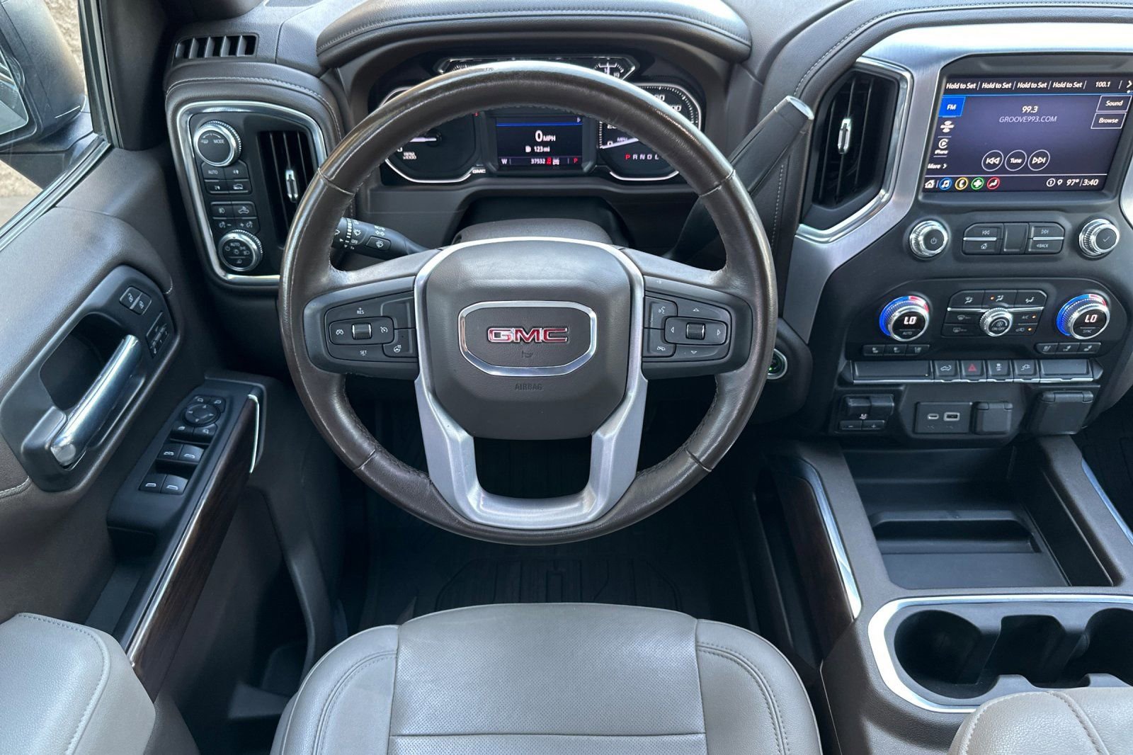 Certified 2022 GMC Sierra 1500 SLT w/ SLT Premium Package image 15