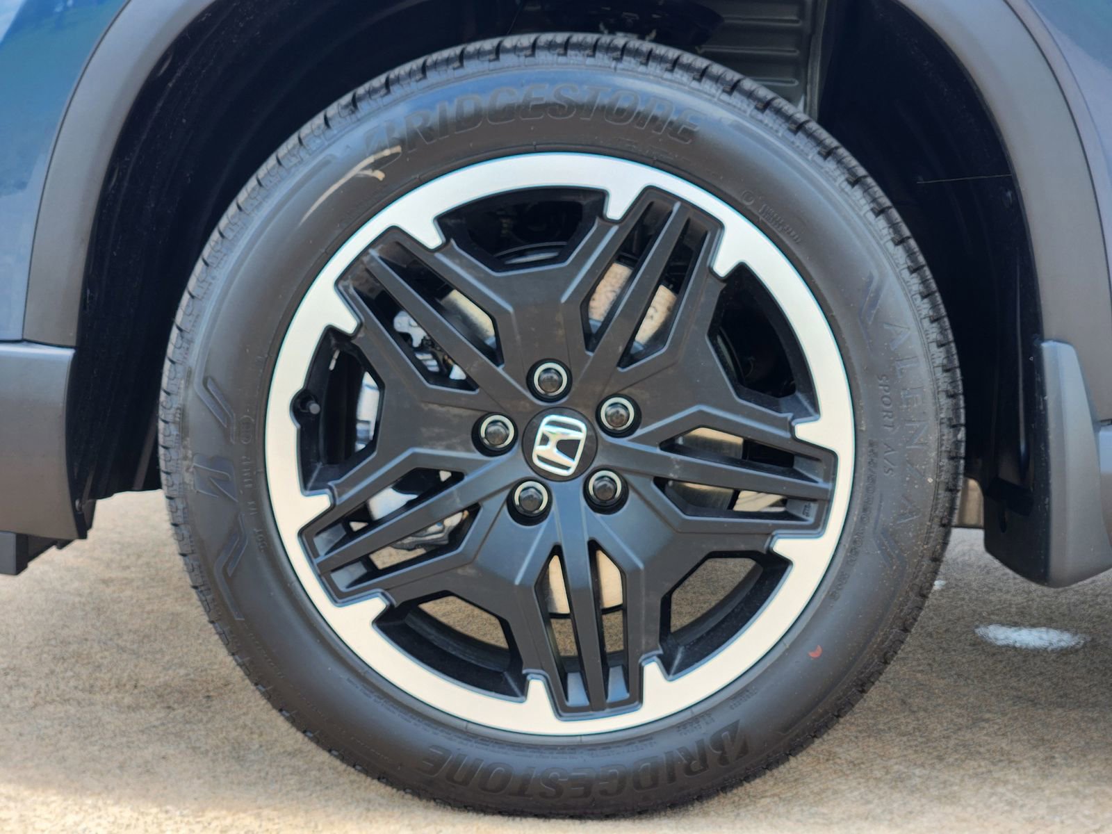 New 2026 Honda Pilot Touring image 11