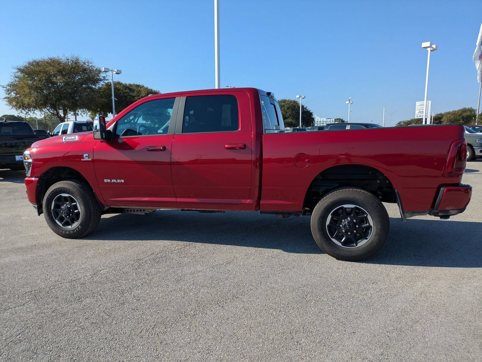 New 2026 RAM 2500 Laramie AWD/4WD image 2