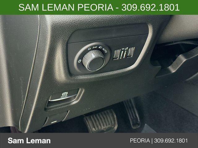 New 2025 Jeep Grand Cherokee Altitude image 10