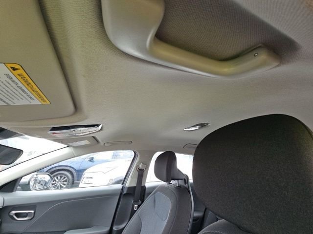 Used 2025 Kia K4 LXS FWD image 16