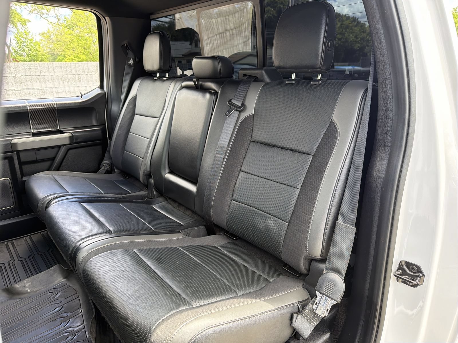 Used 2019 Ford F150 Raptor w/ Equipment Group 802A Luxury AWD/4WD image 28