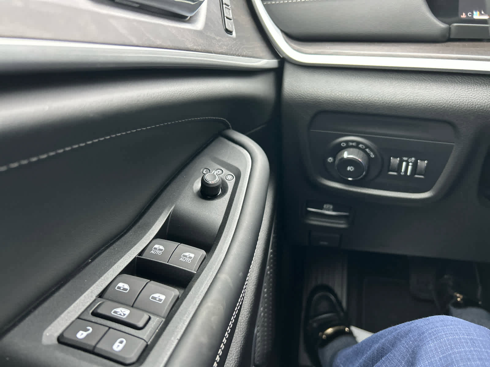 New 2026 Jeep Grand Cherokee L Limited AWD/4WD image 18