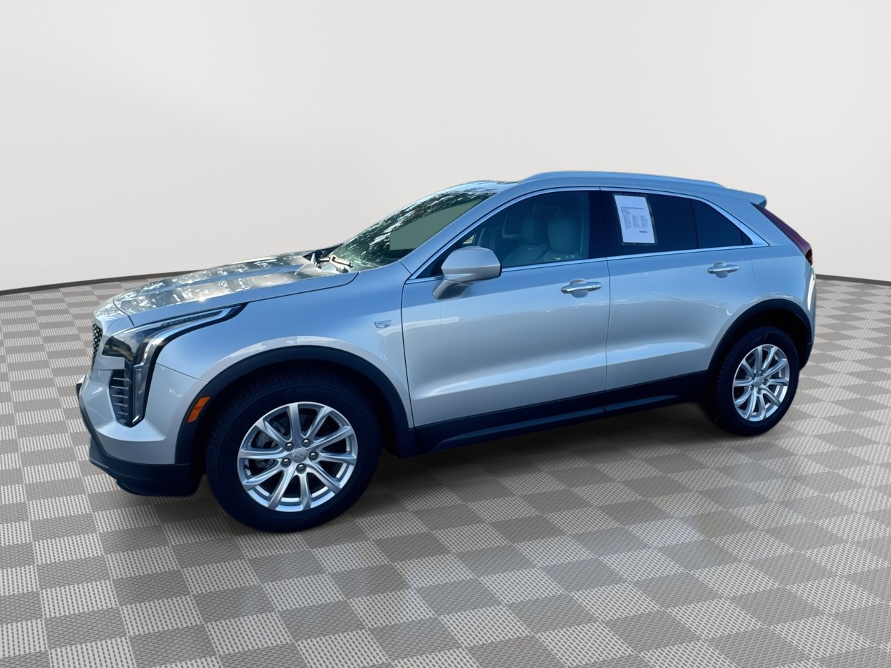 Certified 2022 Cadillac XT4 Luxury w/ Cold Weather Package