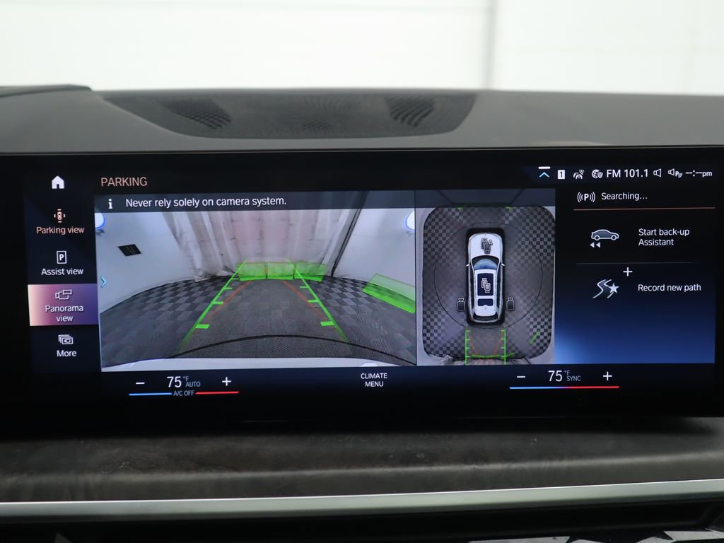 Used 2023 BMW X7 xDrive40i w/ Premium Package image 16