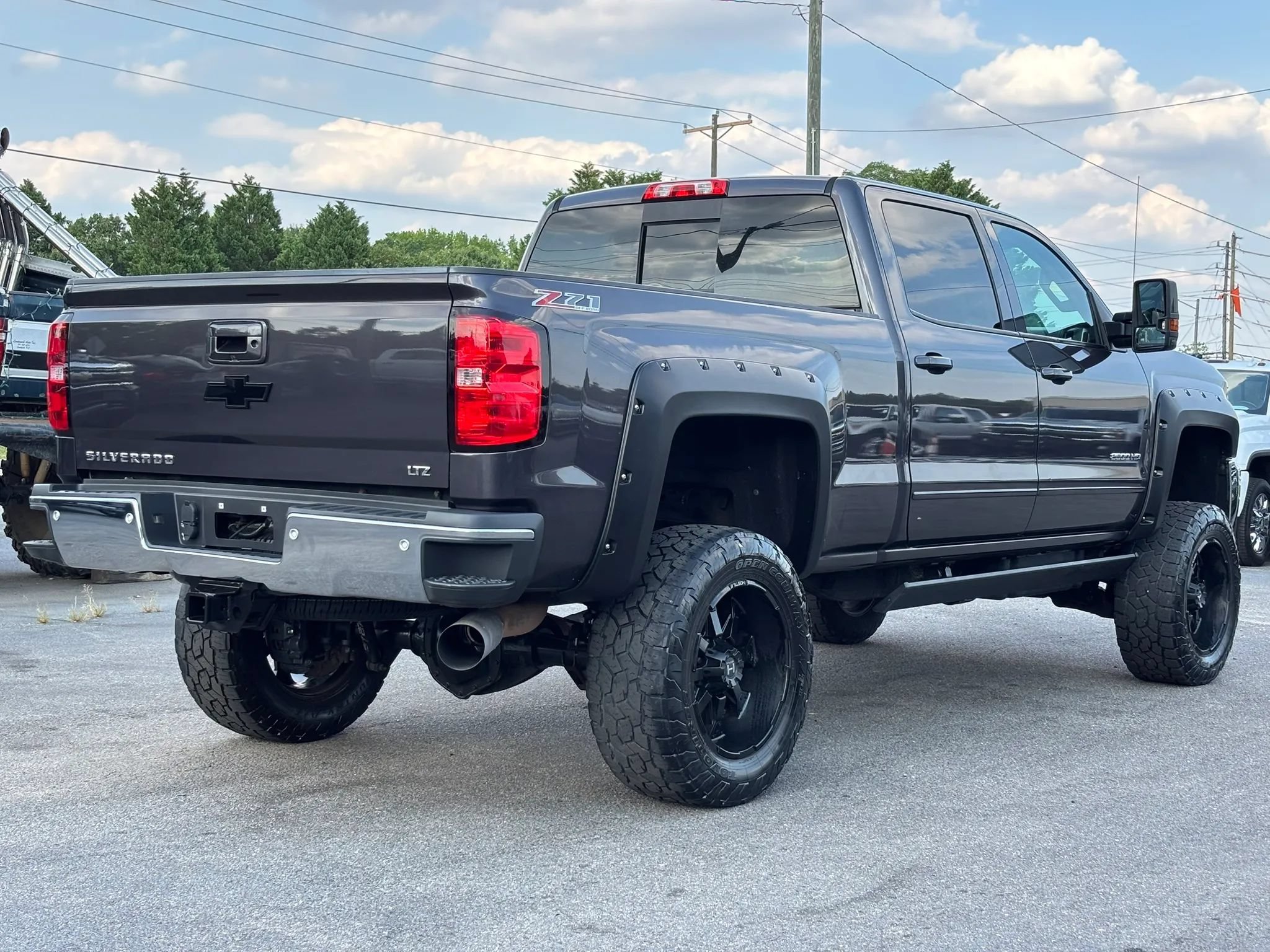 Used 2015 Chevrolet Silverado 2500 LTZ w/ Duramax Plus Package AWD/4WD image 4