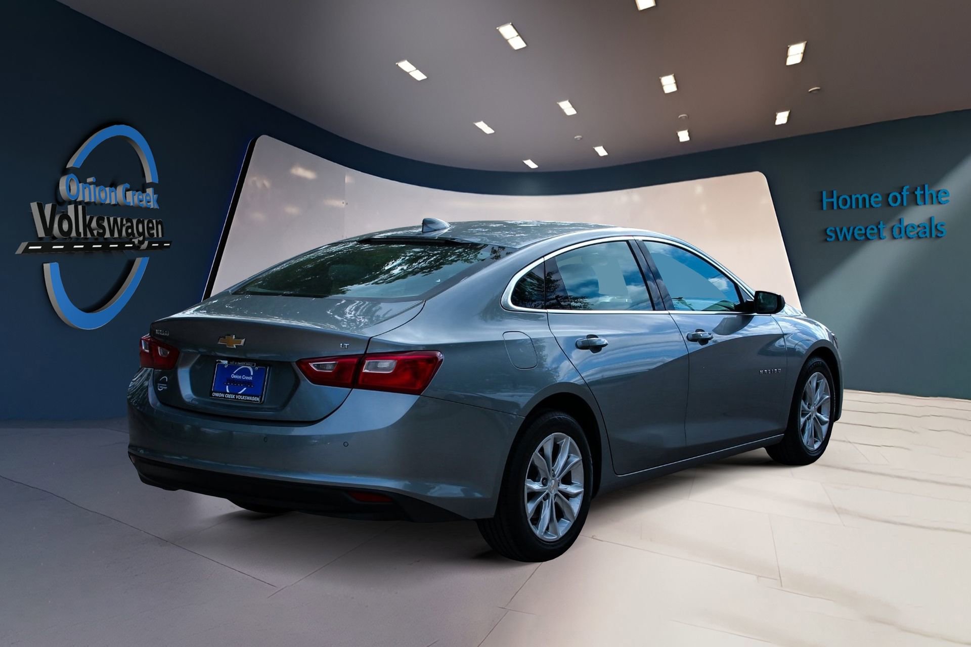 Used 2024 Chevrolet Malibu LT FWD image 5