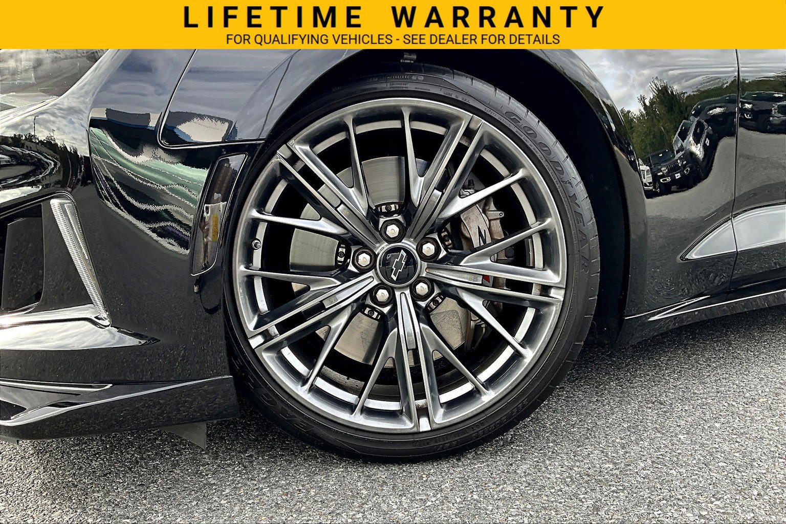 Used 2023 Chevrolet Camaro ZL1 RWD image 9