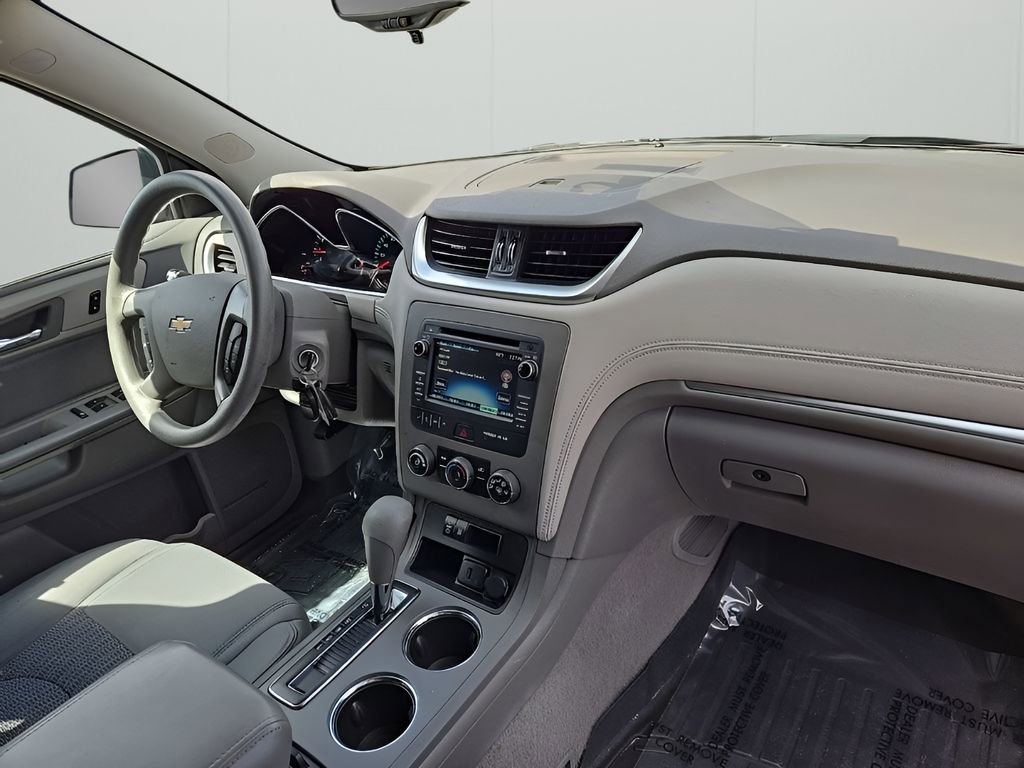 Used 2017 Chevrolet Traverse LS FWD image 21