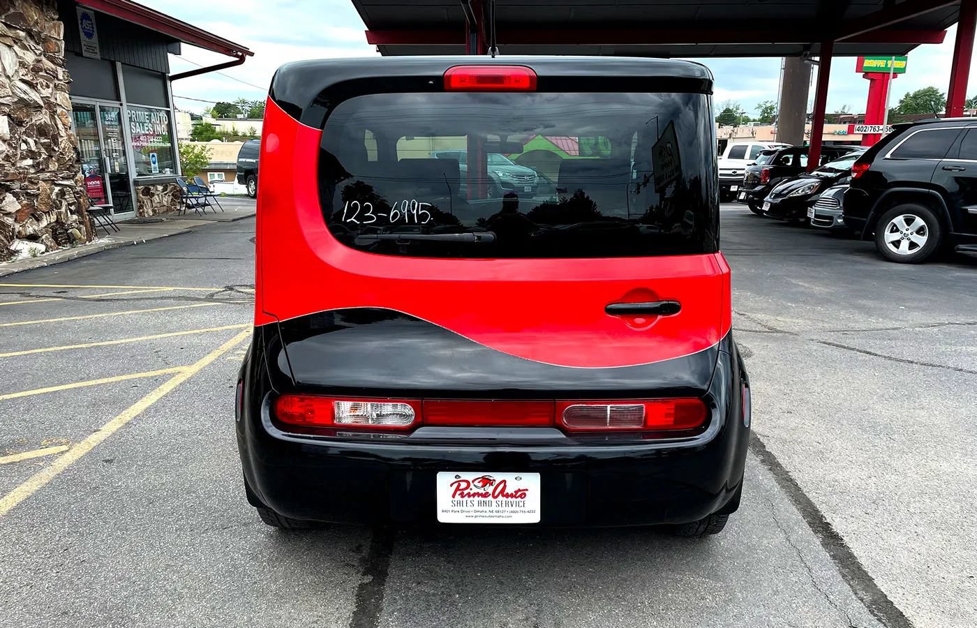 Used 2009 Nissan Cube 1.8 w/ Interior Designer Pkg FWD image 5