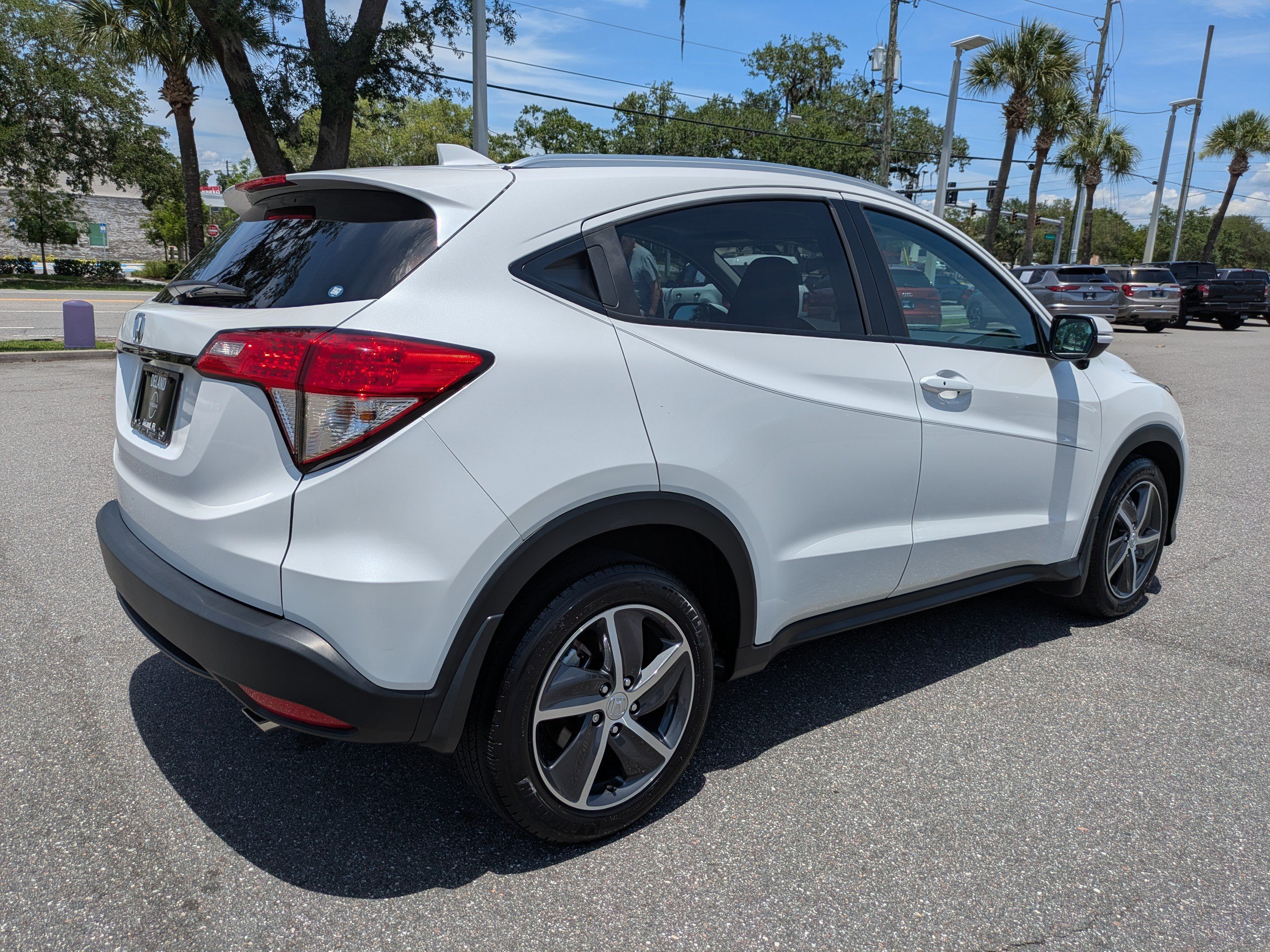 Used 2022 Honda HR-V EX image 4