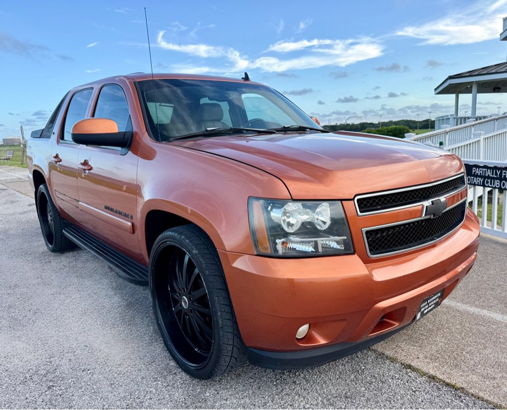 Used 2007 Chevrolet Avalanche LT w/ LT Preferred Equipment Group RWD image 3
