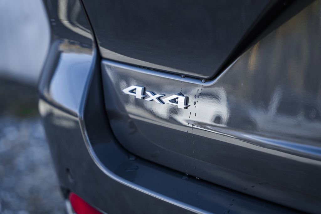 New 2025 Jeep Grand Cherokee Laredo X w/ MOPAR Finishing Package image 8