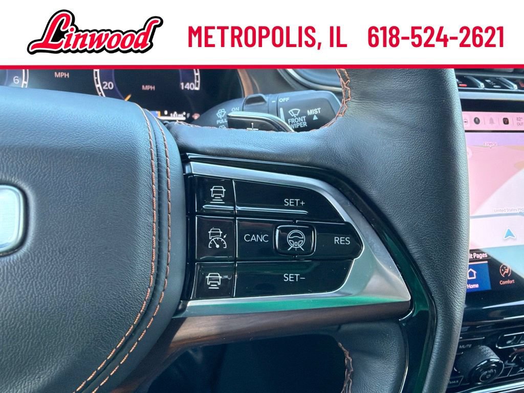 Used 2025 Jeep Grand Cherokee Summit AWD/4WD image 24