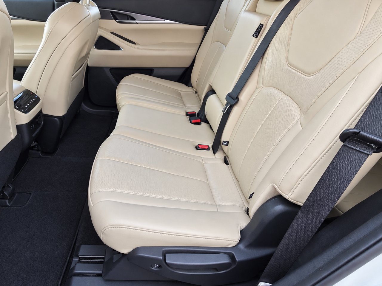 Used 2024 INFINITI QX60 Luxe w/ Vision Package FWD image 26