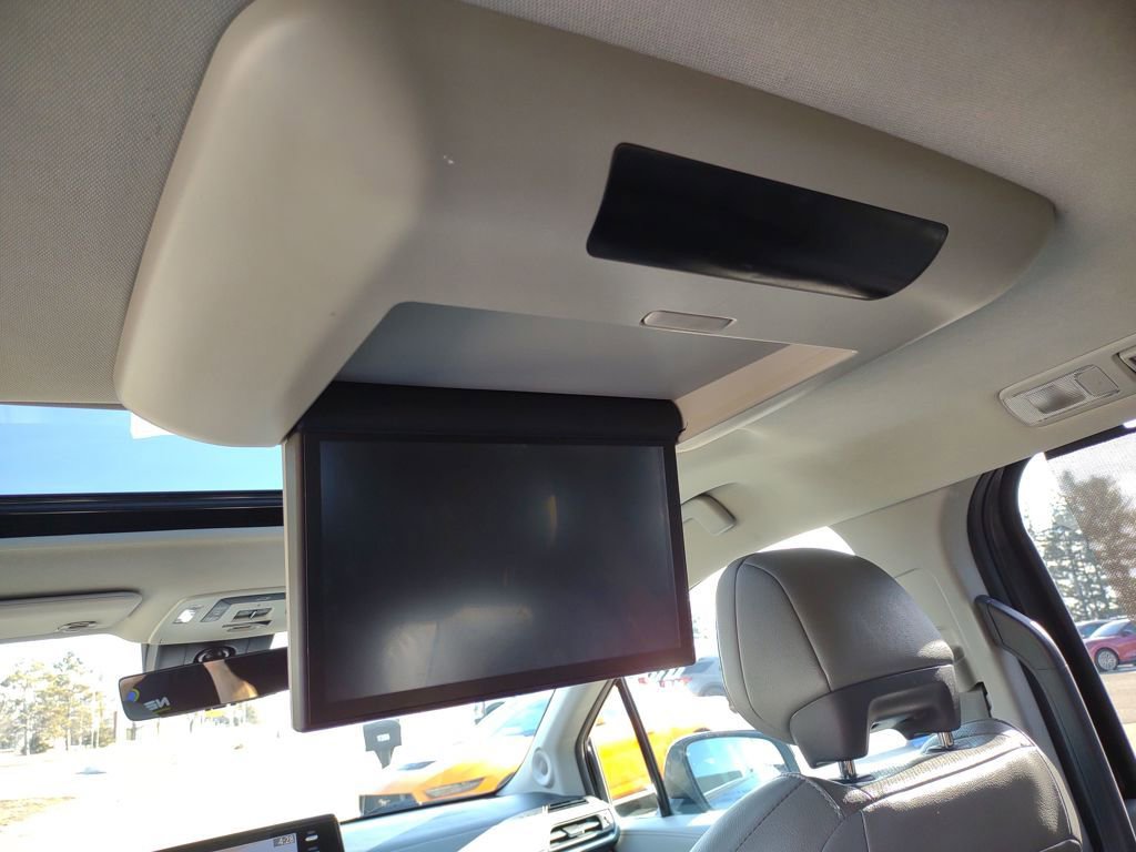 Used 2021 Toyota Sienna Limited image 28