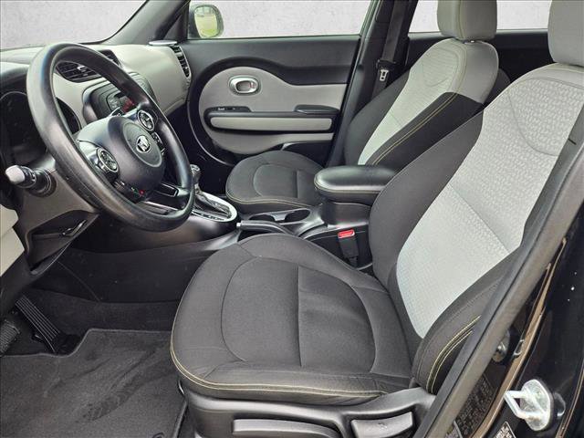 Used 2014 Kia Soul + FWD image 14