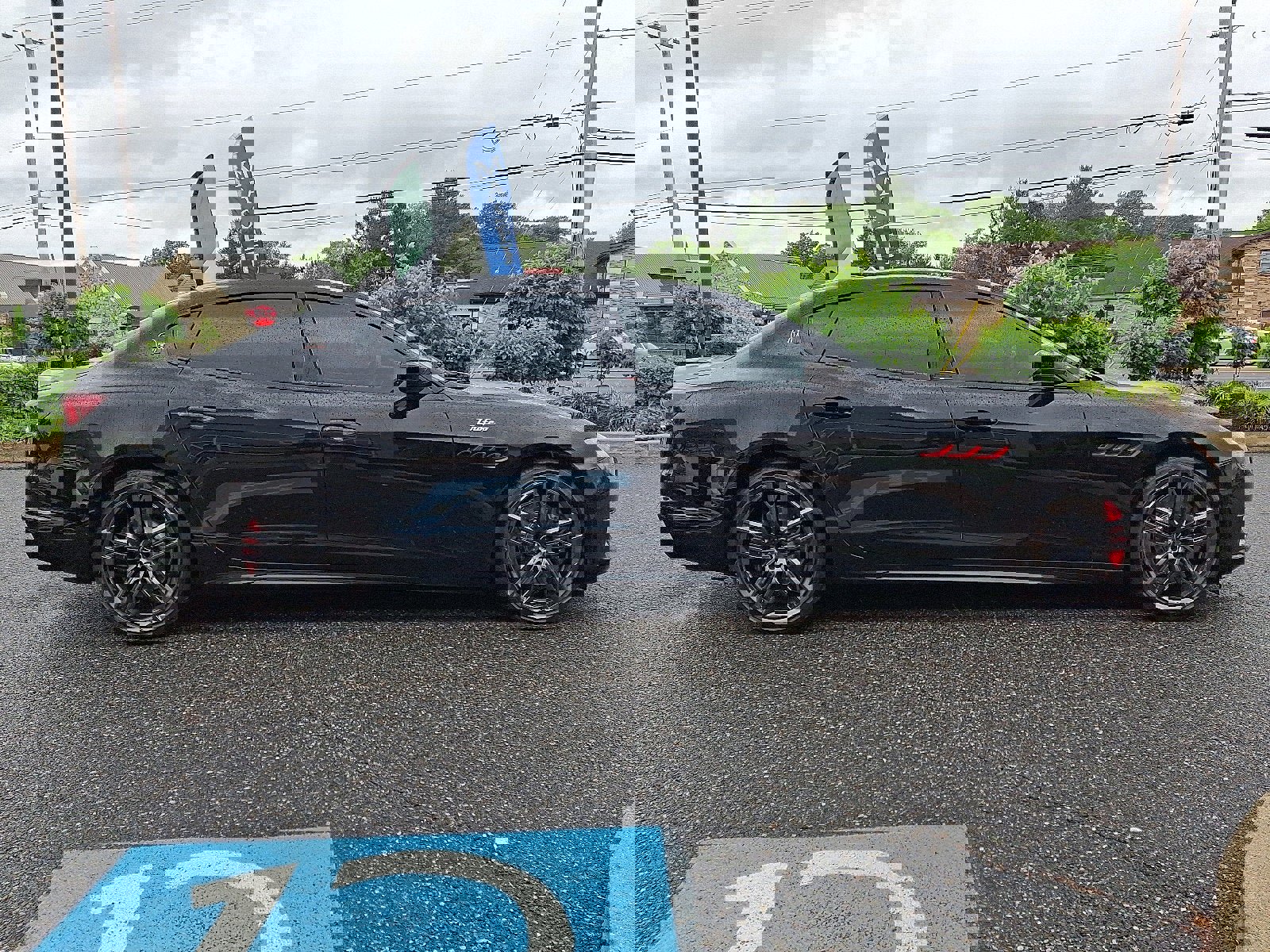 Used 2021 Maserati Quattroporte Trofeo image 7