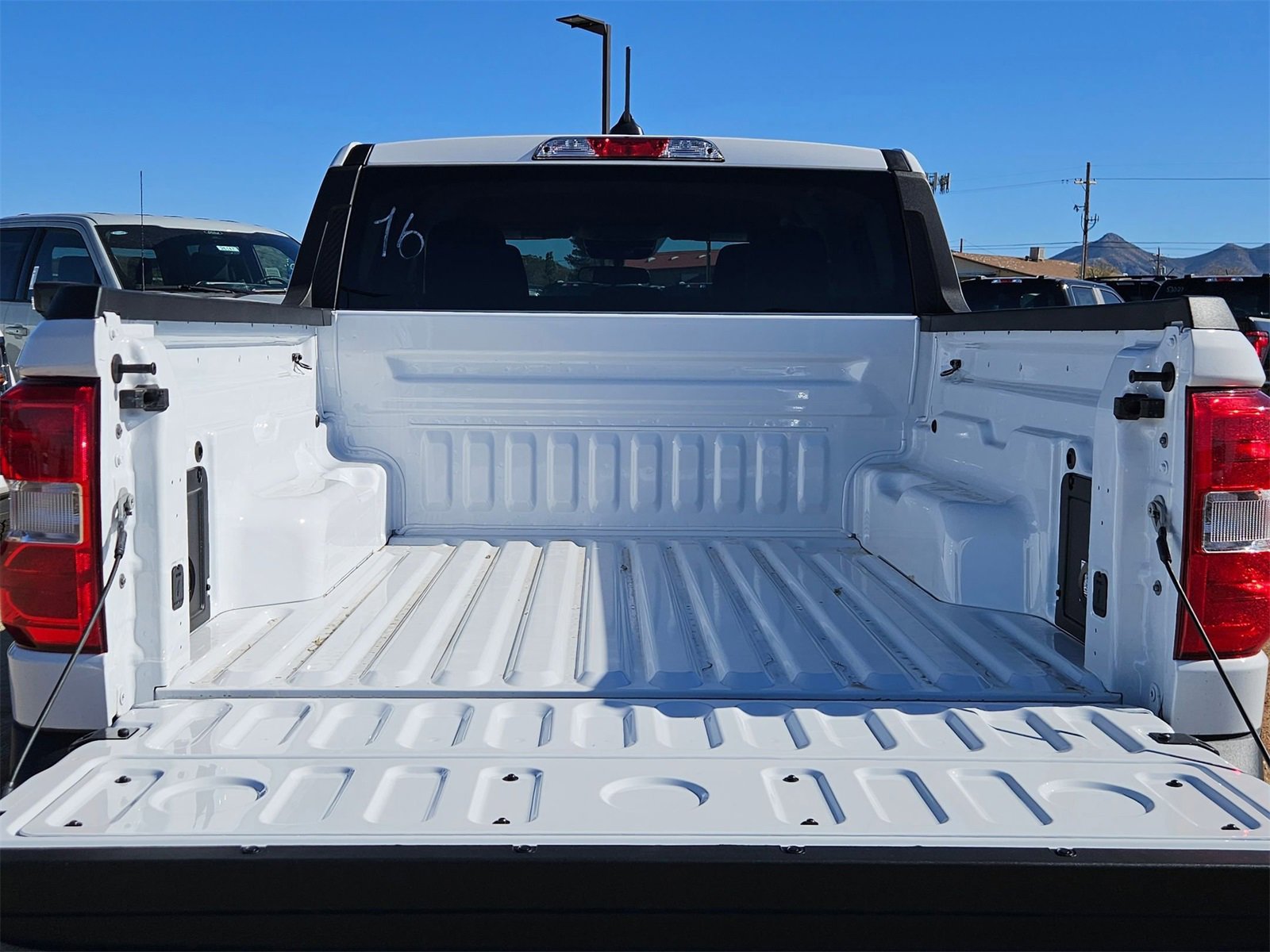 New 2026 Ford Maverick XL image 7