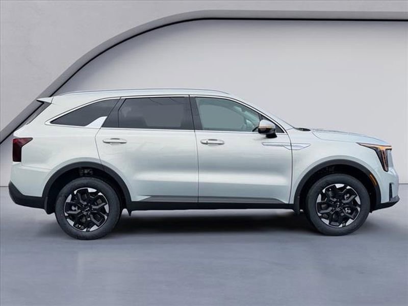 New 2026 Kia Sorento S image 6