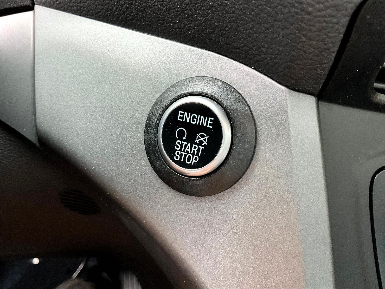 Used 2019 Ford Escape SEL FWD image 38