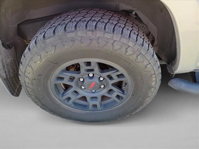 Used 2023 Toyota 4Runner SR5 Premium w/ Moonroof Package RWD image 11