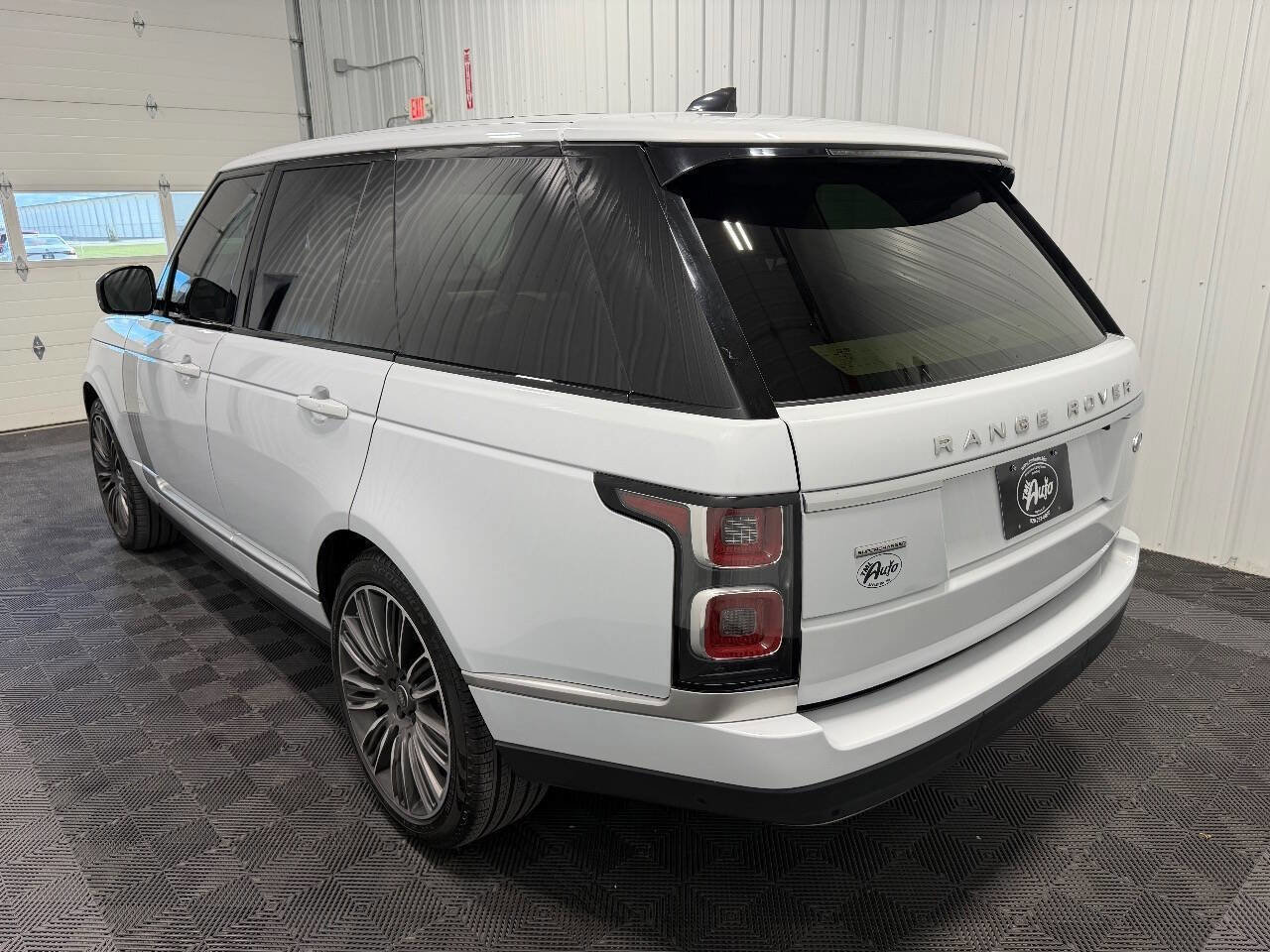 Used 2019 Land Rover Range Rover Supercharged image 5