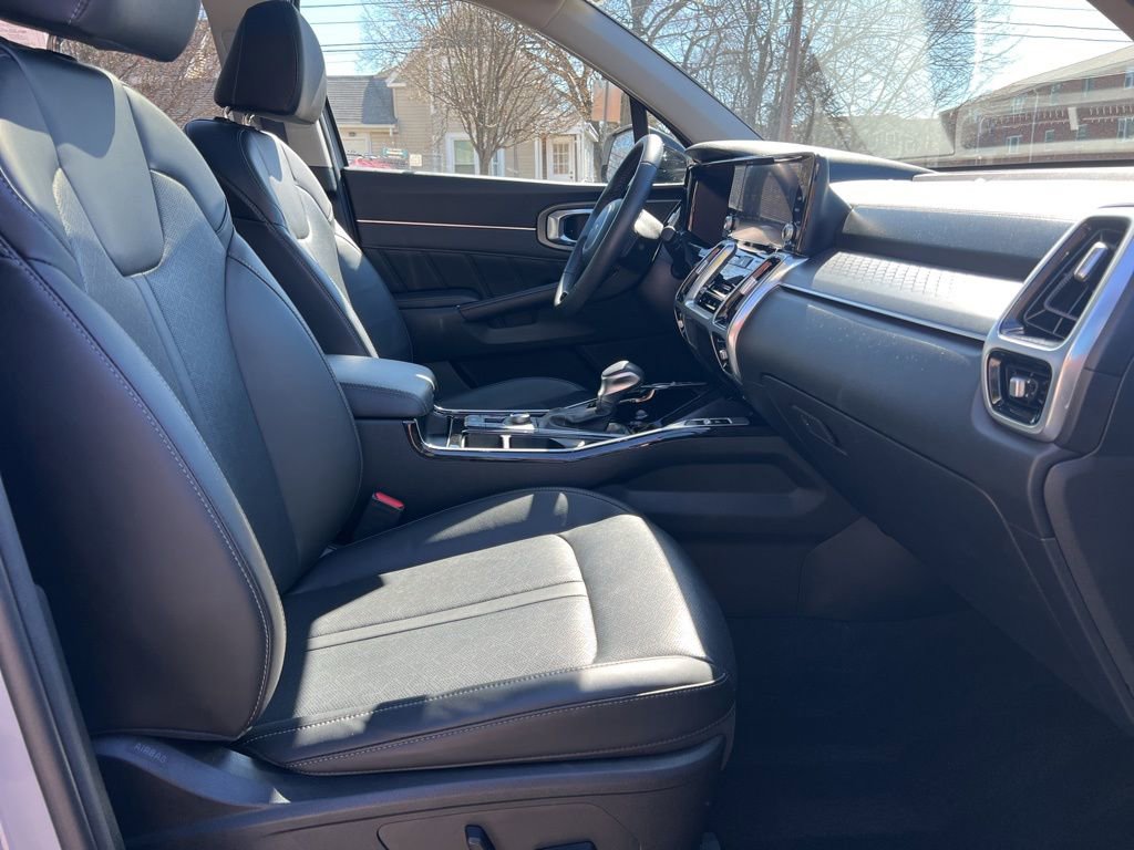 Certified 2023 Kia Sorento SX AWD/4WD image 28