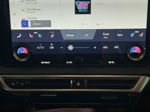 Used 2025 Lexus RX 350 FWD w/ Convenience Package image 4