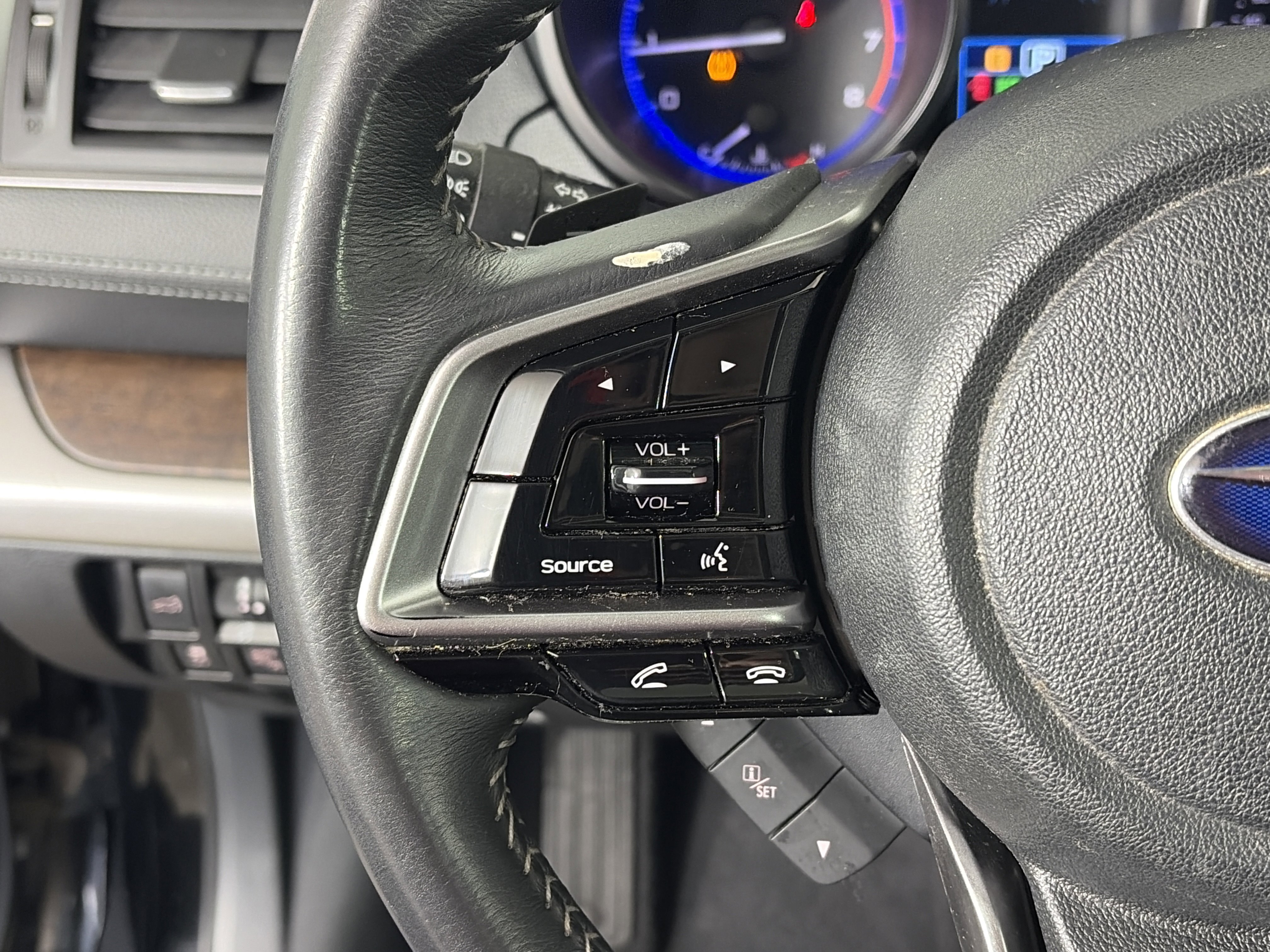 Used 2018 Subaru Outback 2.5i Limited image 32