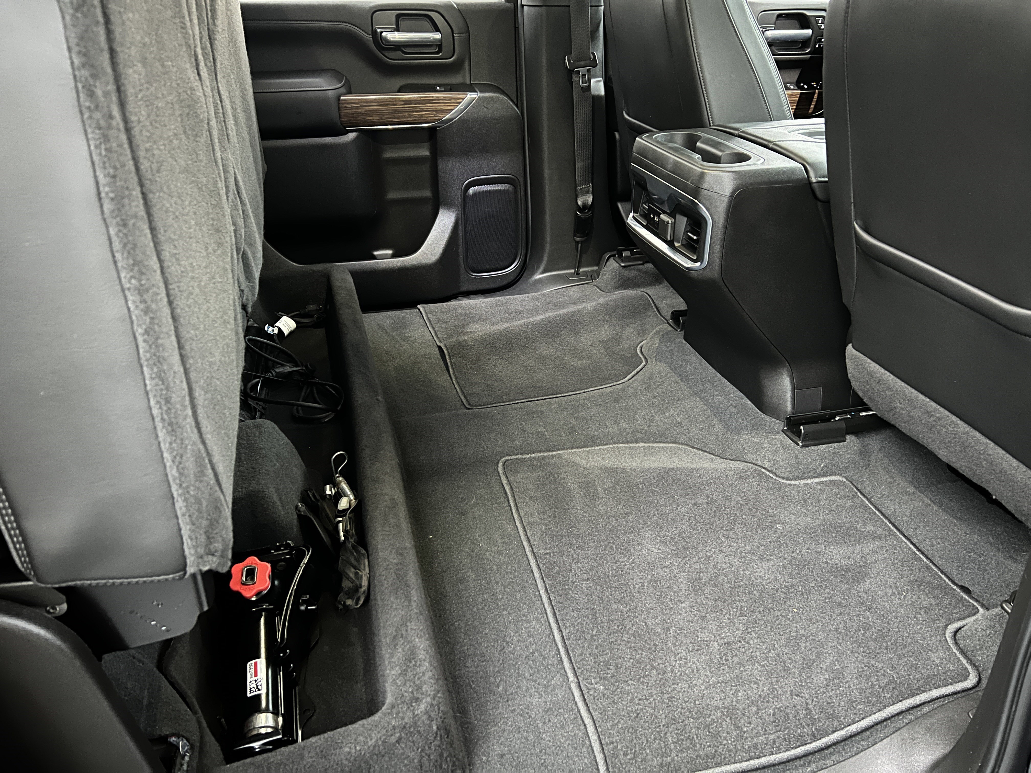 Used 2022 Chevrolet Silverado 3500 High Country w/ Safety Package II image 24