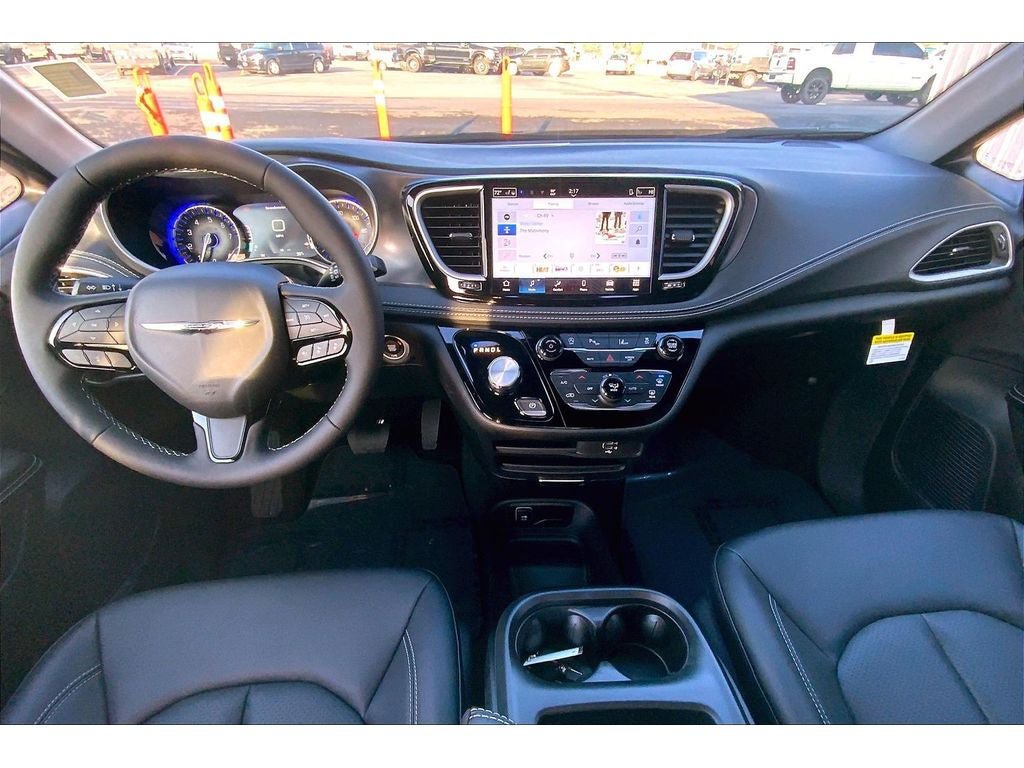 New 2026 Chrysler Pacifica Select w/ S Appearance Package AWD/4WD image 7