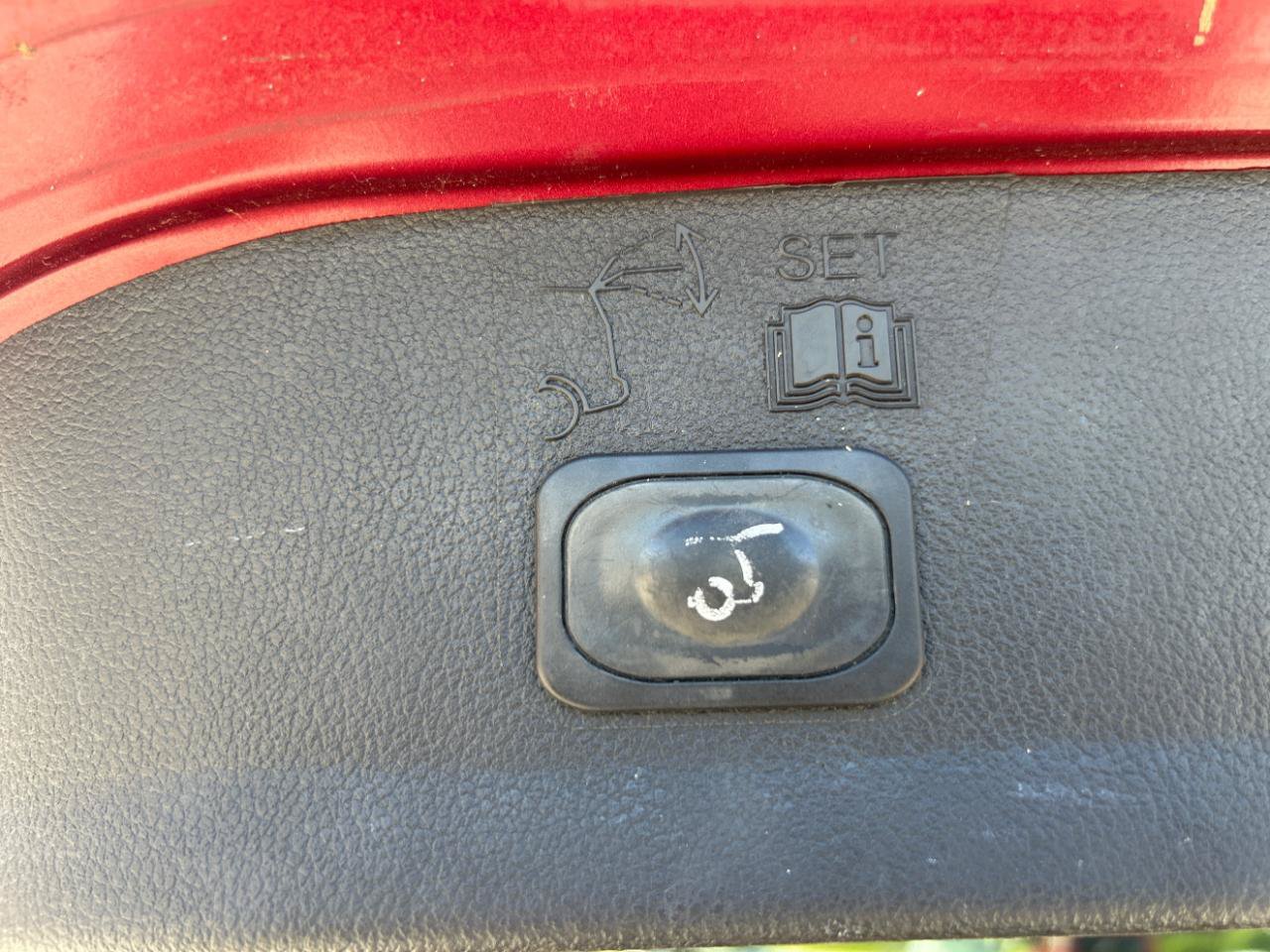 Used 2014 Ford Escape Titanium FWD image 22