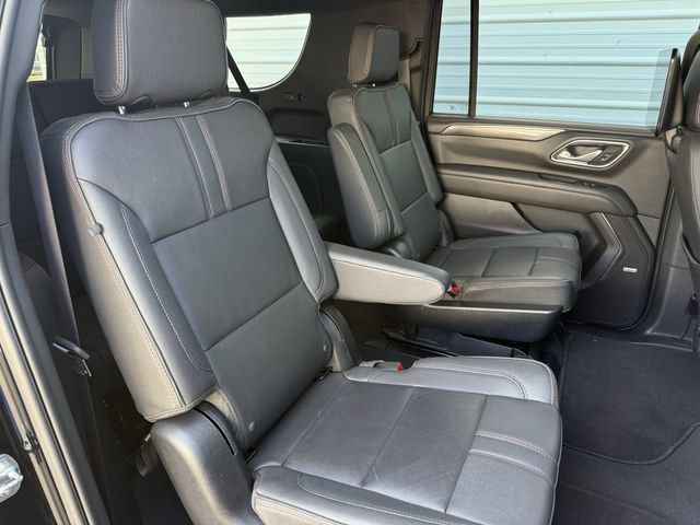 Used 2024 Chevrolet Suburban RST w/ Luxury Package RWD image 28