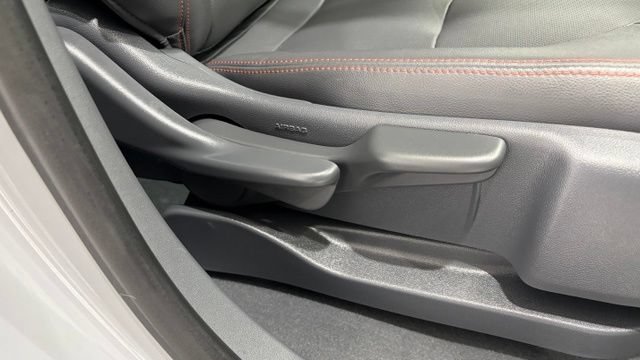 Used 2021 Chevrolet Bolt Premier w/ Infotainment Package FWD image 21