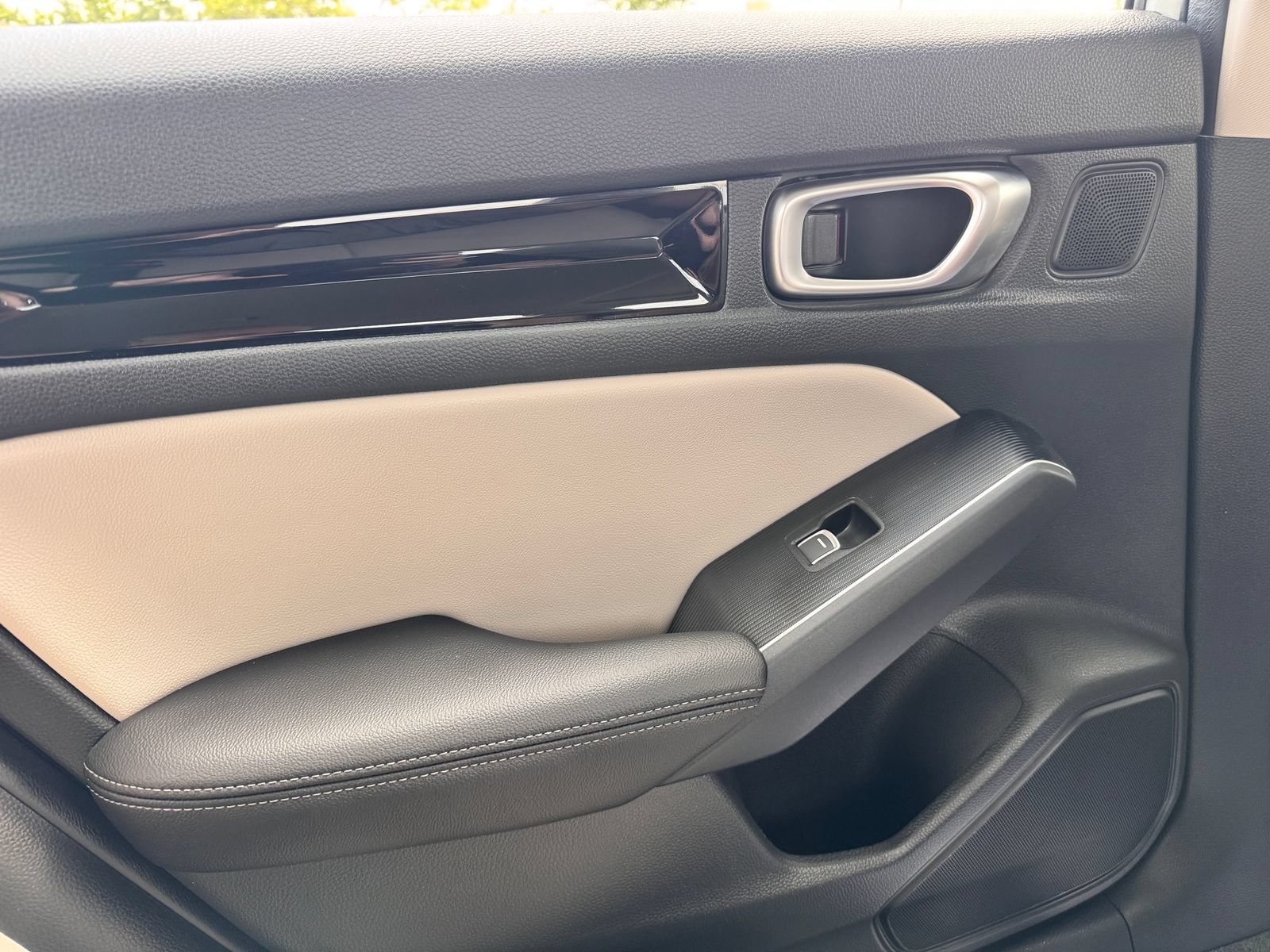 Used 2024 Honda Civic Touring image 28
