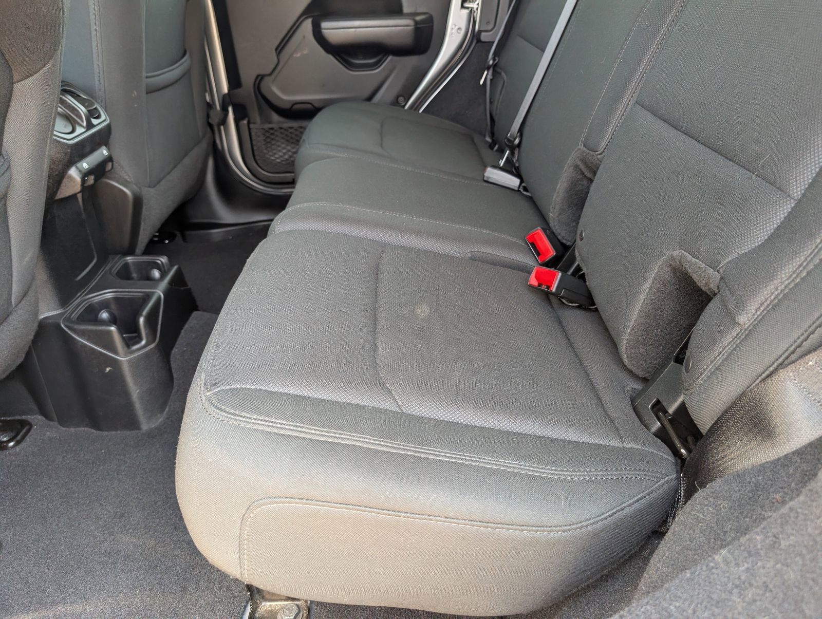Used 2018 Jeep Wrangler Unlimited Sport S image 16