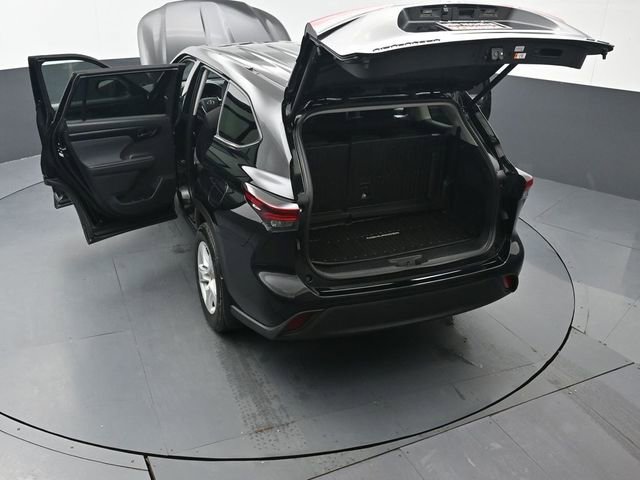 Certified 2025 Toyota Highlander LE image 54