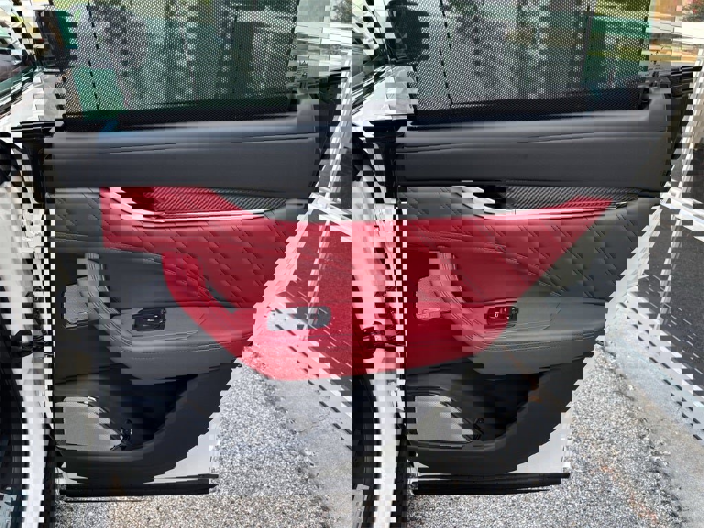 Used 2023 Maserati Levante Trofeo image 66