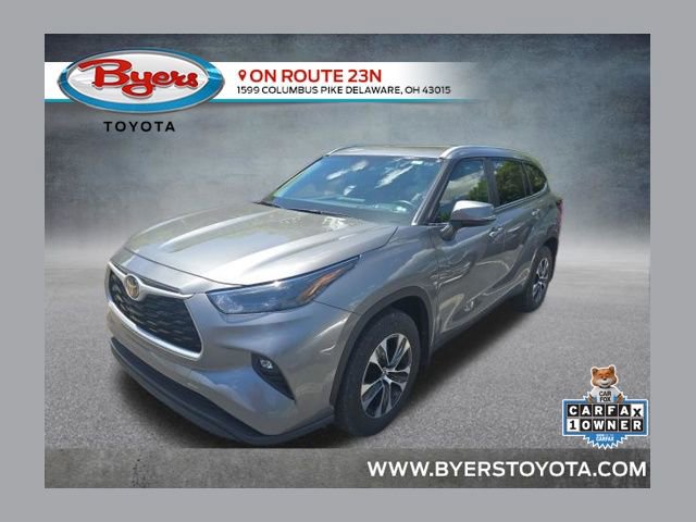 Used 2025 Toyota Highlander XLE AWD/4WD image 1