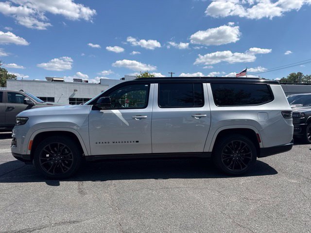 Used 2024 Jeep Grand Wagoneer L Series II w/ Quick Order Packagew 28T AWD/4WD image 19