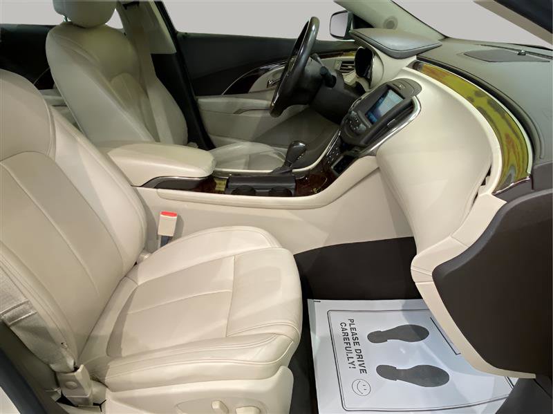 Used 2014 Buick LaCrosse Premium image 16