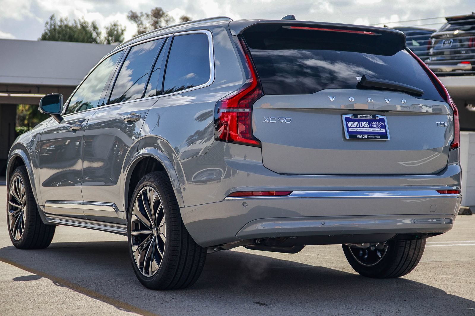 New 2026 Volvo XC90 T8 Ultra w/ Protection Package Premier AWD/4WD image 4