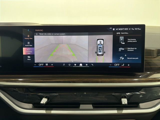 Used 2025 BMW X7 xDrive40i w/ Parking Assistance Package image 38