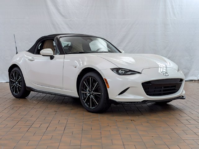 New 2026 MAZDA MX-5 Miata Grand Touring w/ Appearance Package RWD image 1
