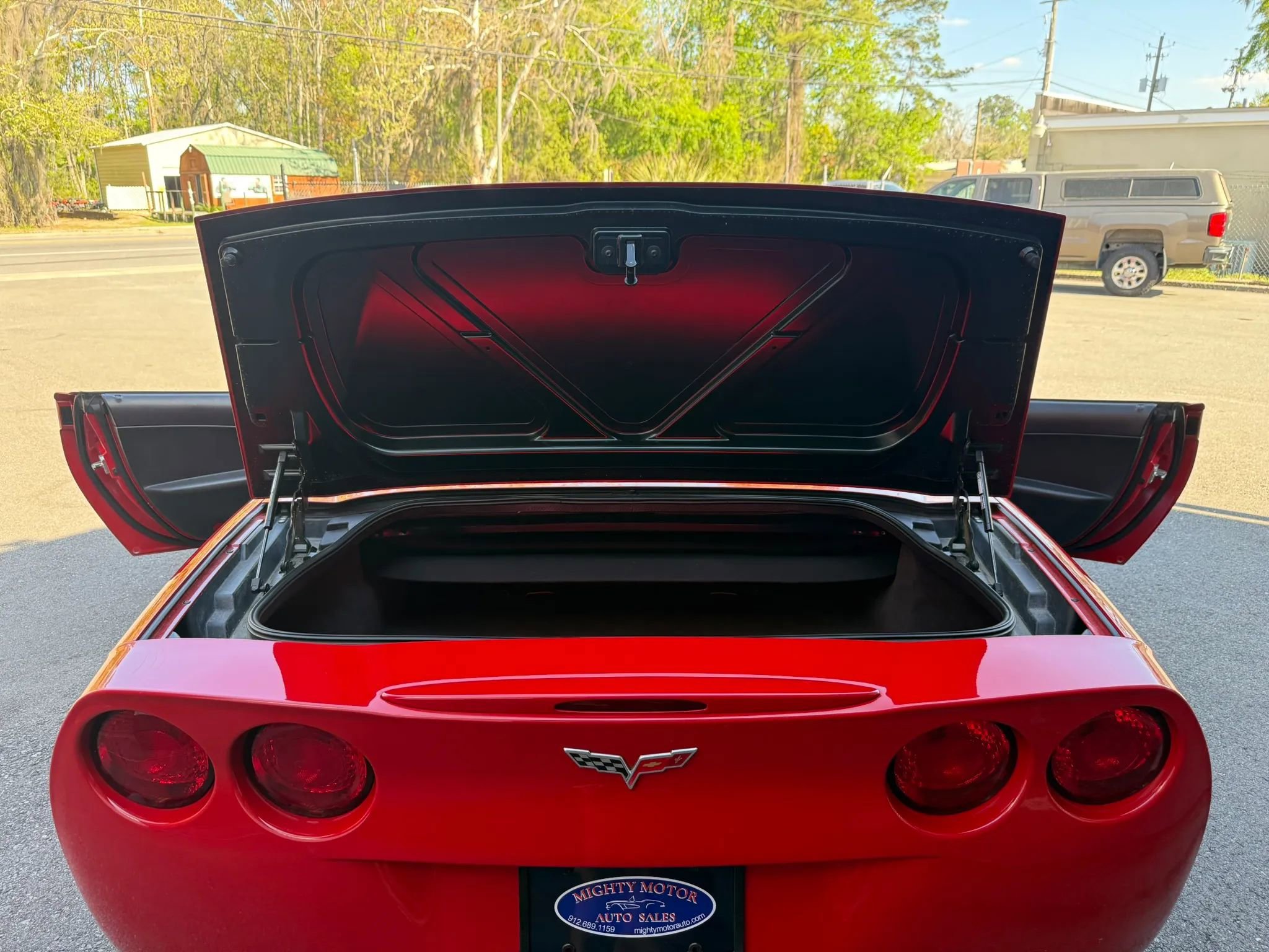 Used 2006 Chevrolet Corvette Convertible w/ Preferred Equipment Group RWD image 26