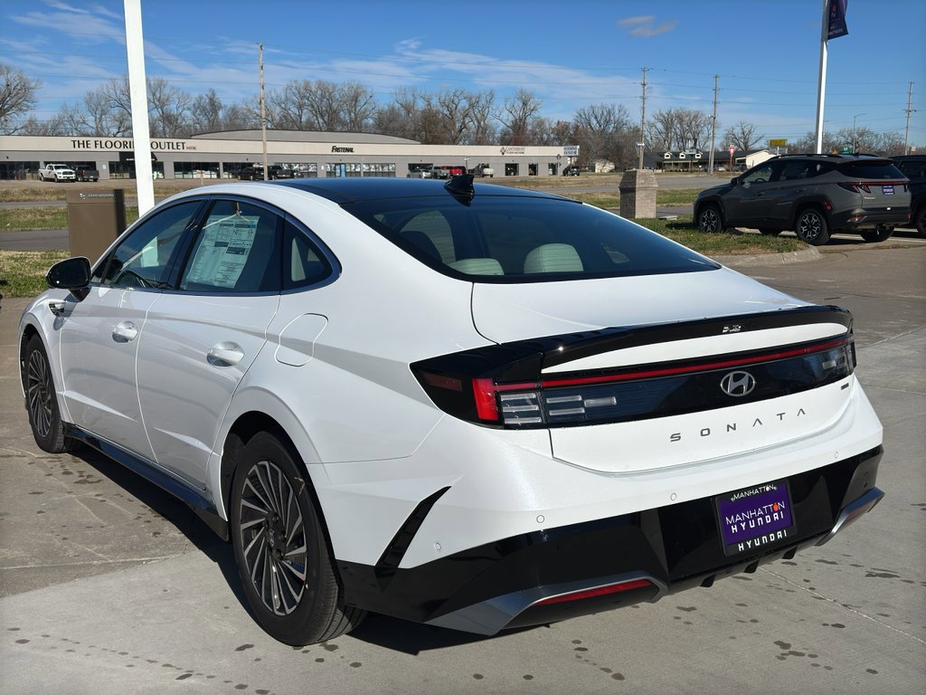 New 2026 Hyundai Sonata Limited FWD image 6