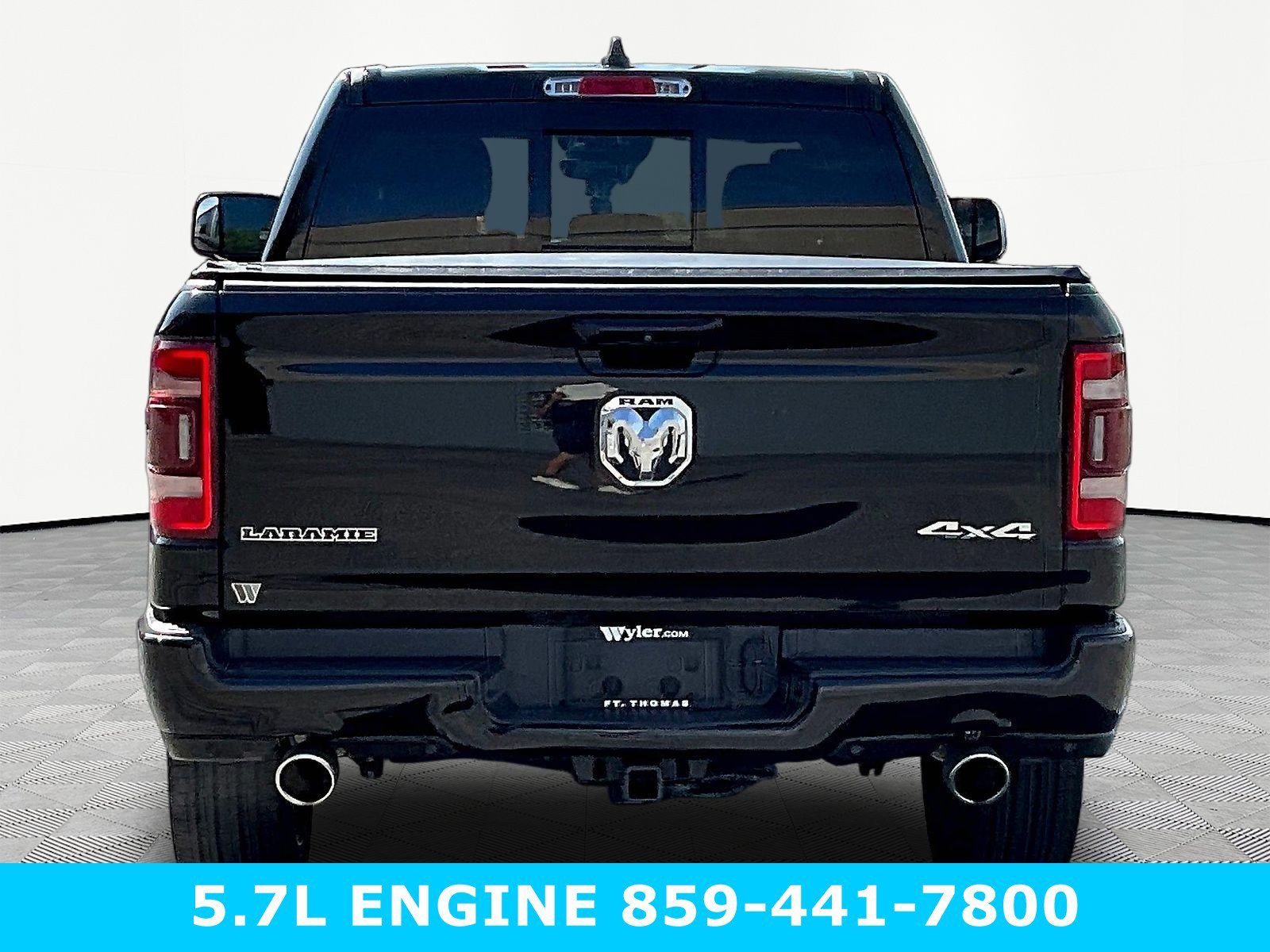 Used 2023 RAM 1500 Laramie AWD/4WD image 5
